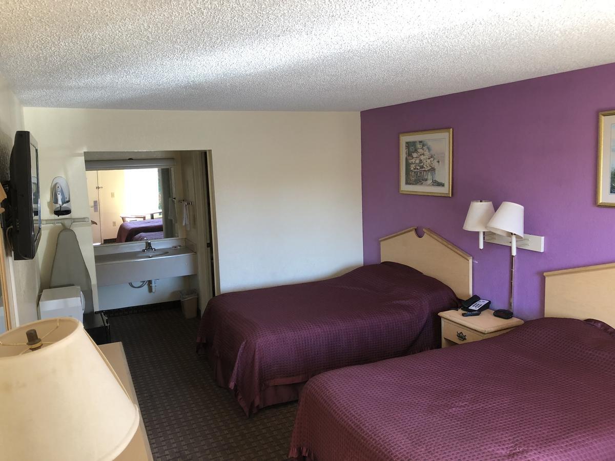 Jax Inn Jacksonville Downtown ภายนอก รูปภาพ