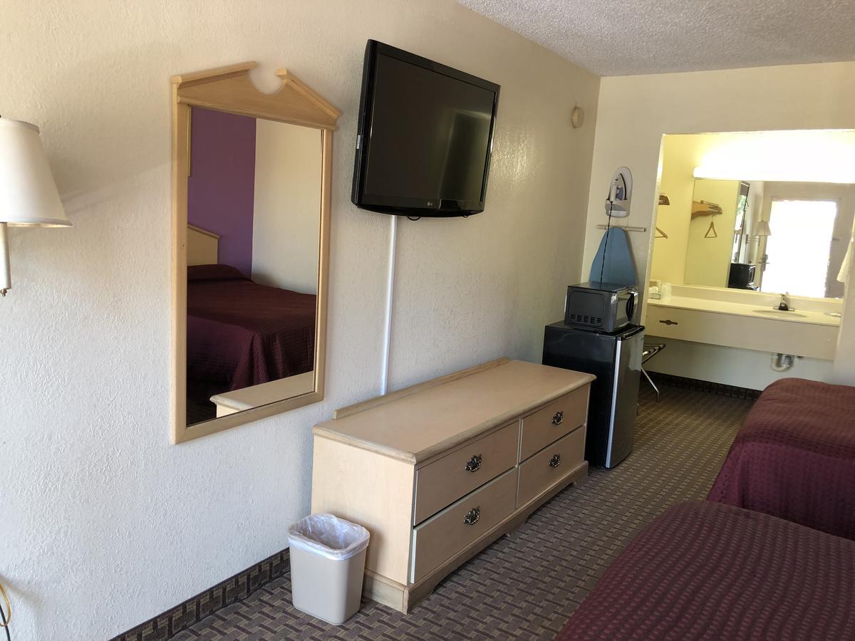 Jax Inn Jacksonville Downtown ภายนอก รูปภาพ